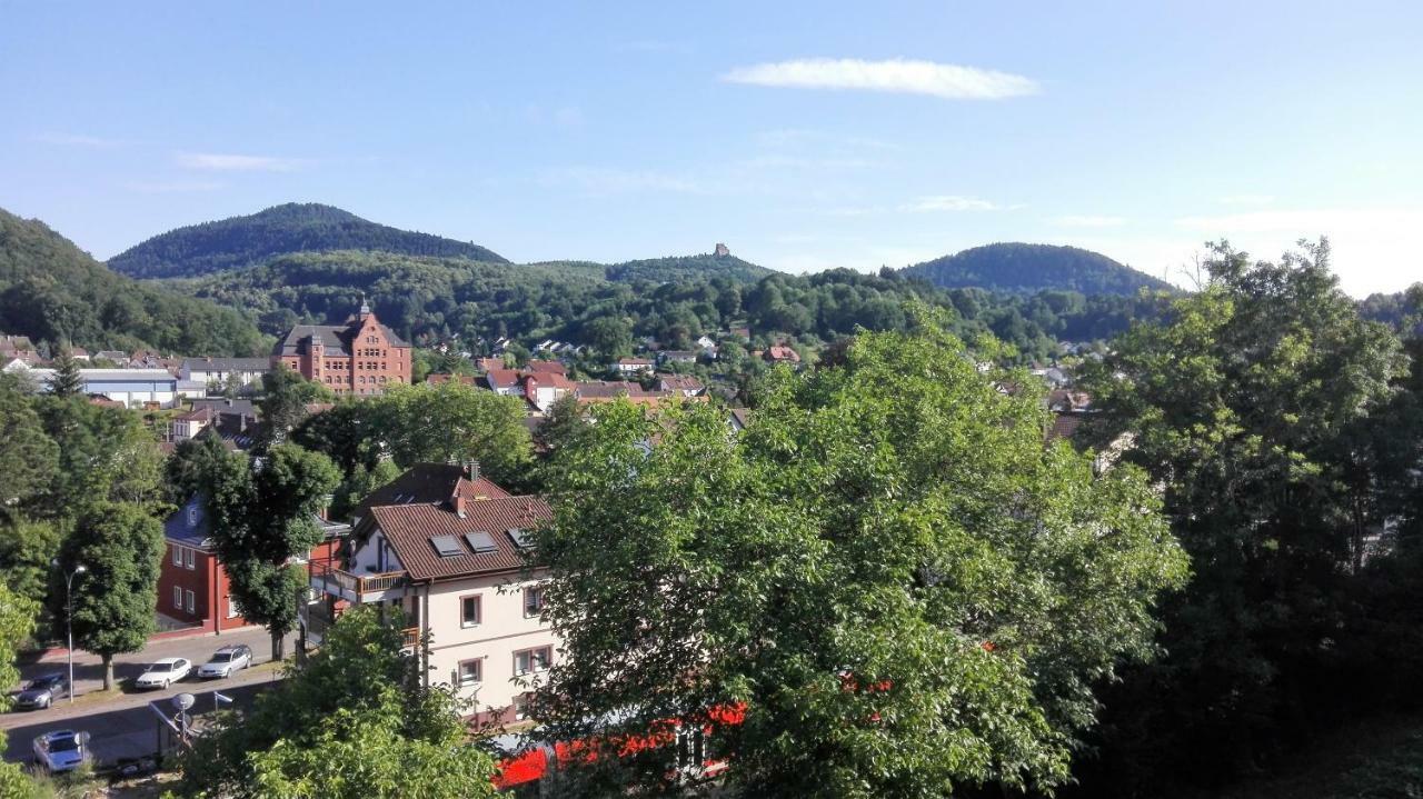 Ferienwohnung Anita Annweiler am Trifels Dış mekan fotoğraf